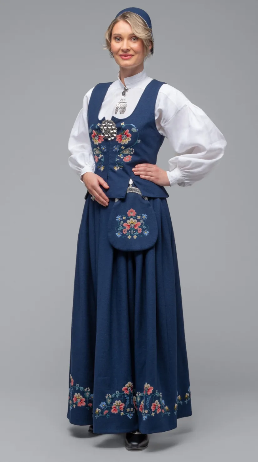 Woman wearing the Bolsøy bunad, a traditional Romsdal folk costume