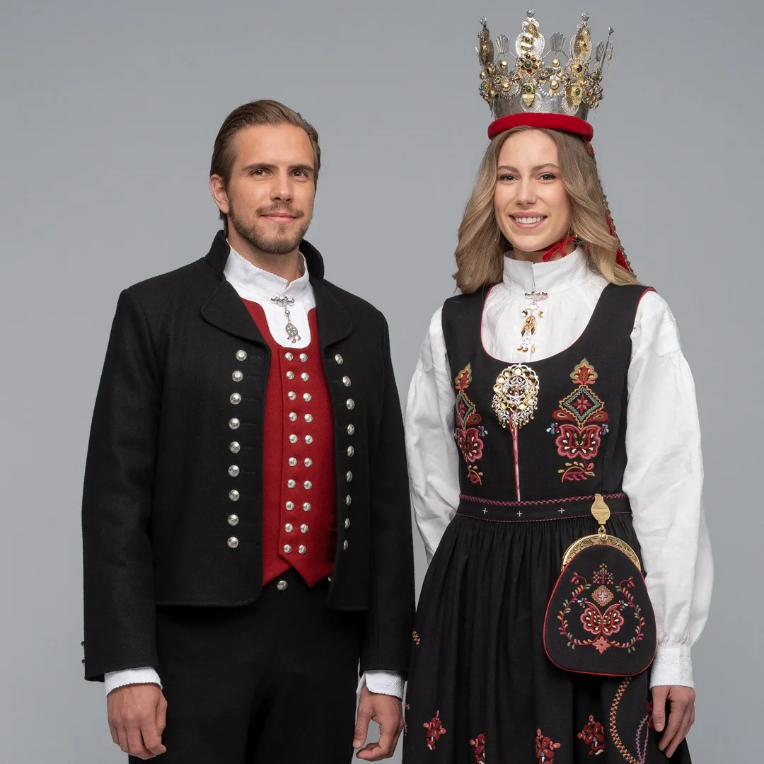 The Sunnmøre Bunad, Ørskog version