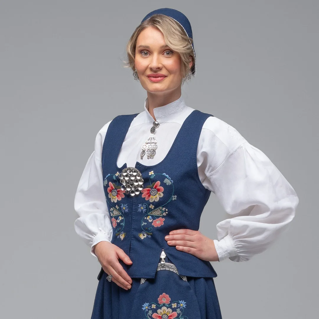 Close-up of embroidered detail on the Bolsøy bunad bodice