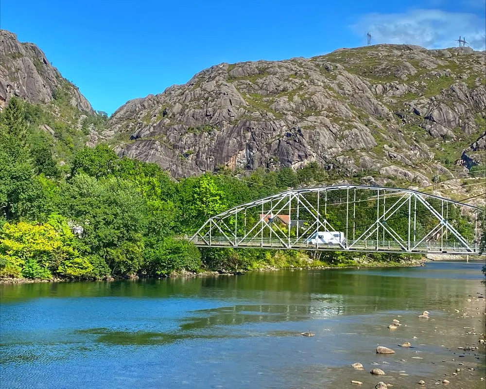 Åna-Sira village view