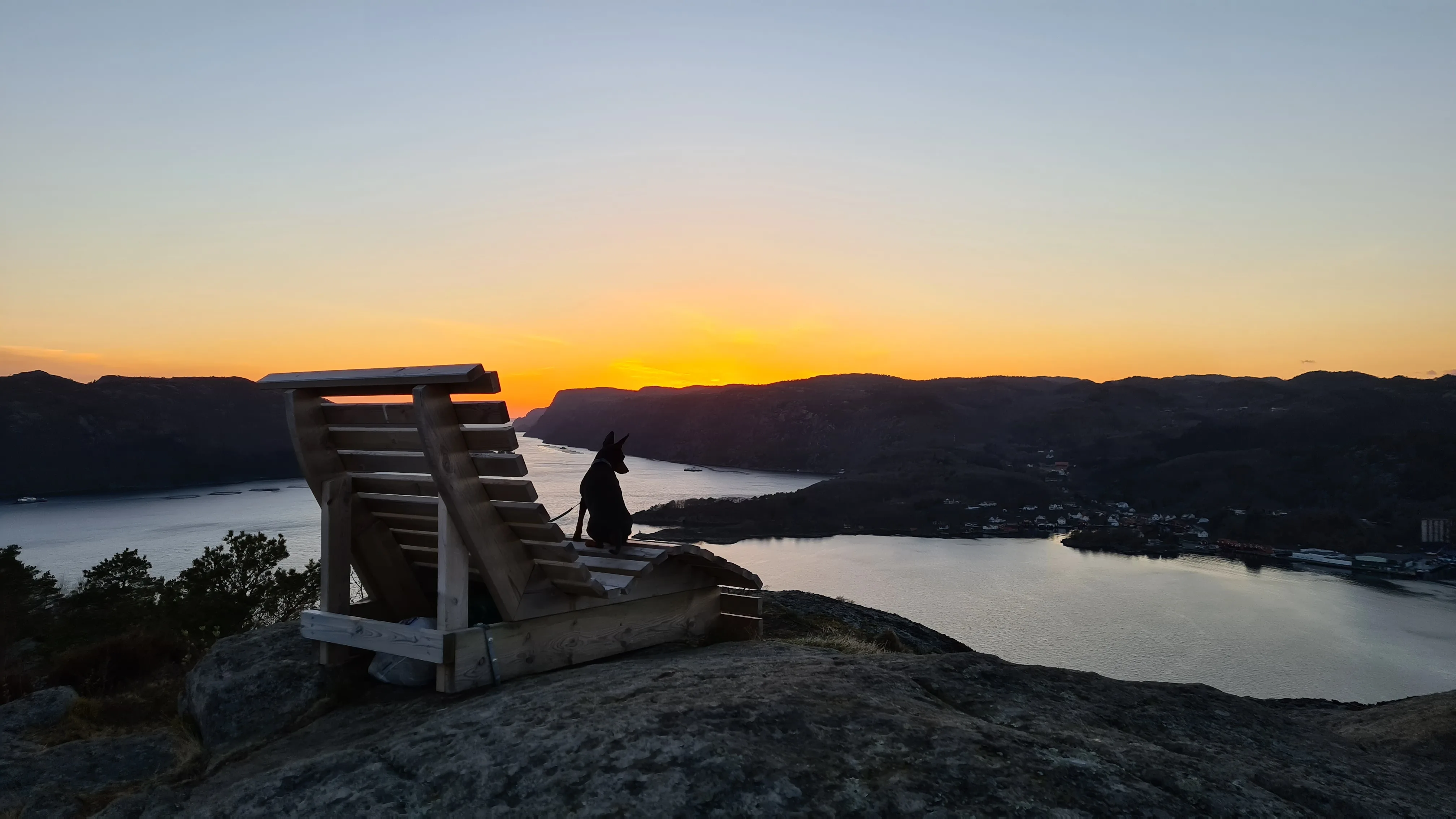 View of Andabeløy from Nonknuten