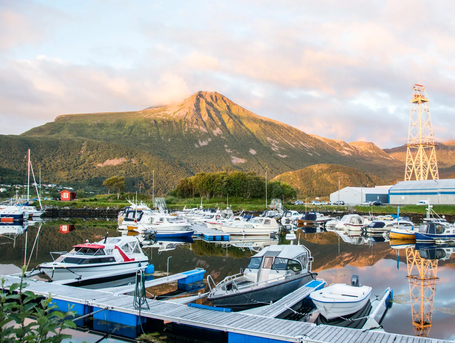 Hellandshornet harbor