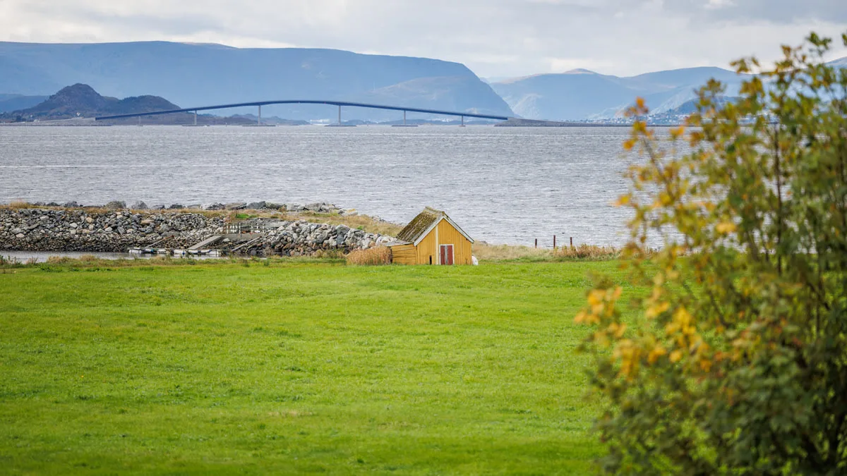 Flemsøya mountain view