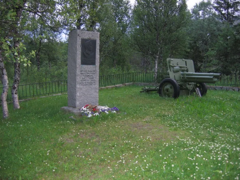 Lapphaugen war memorial landscape near Fossbakken