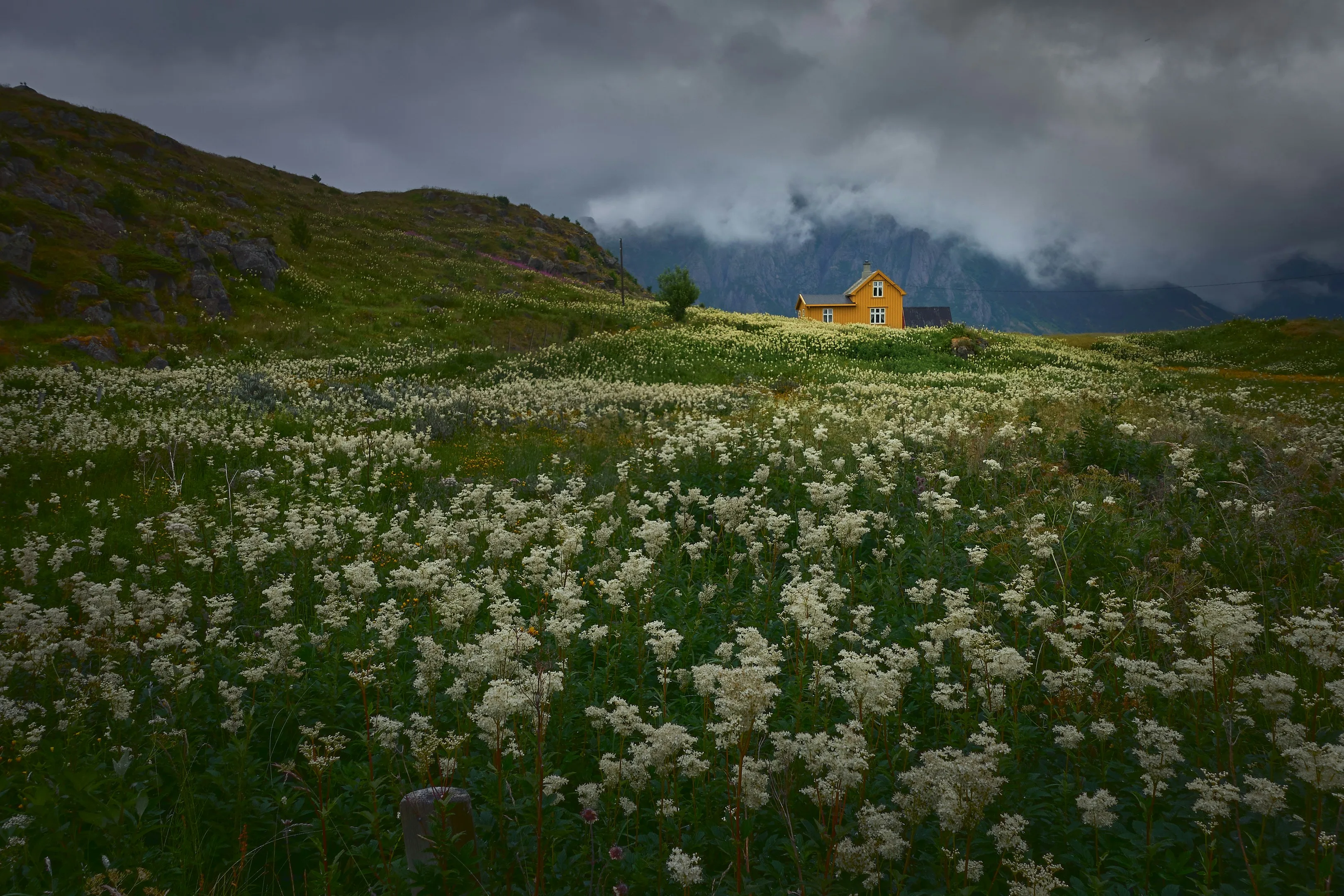 Hovden dramatic skies