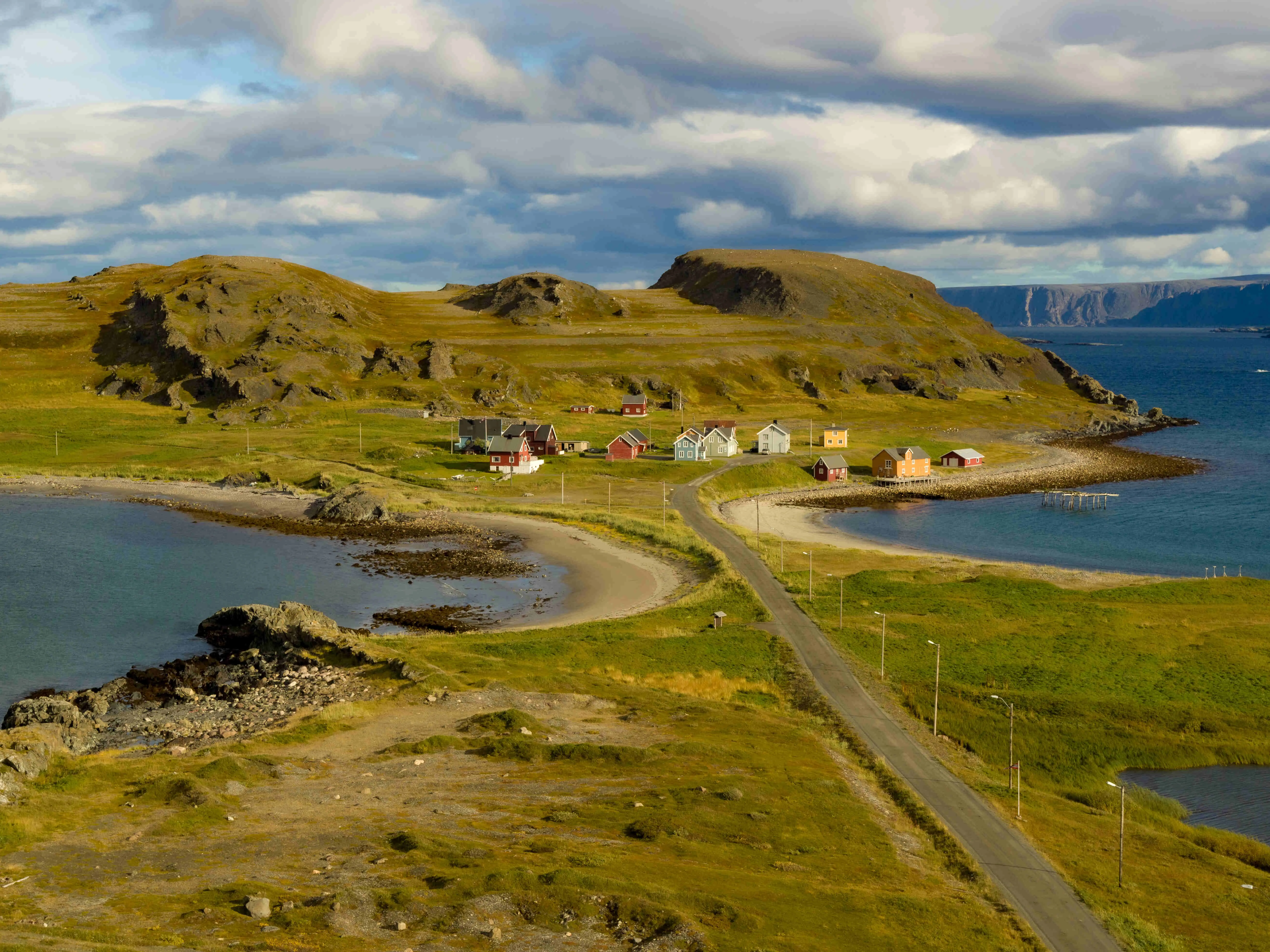 The hamlet Veines in Kongsfjord