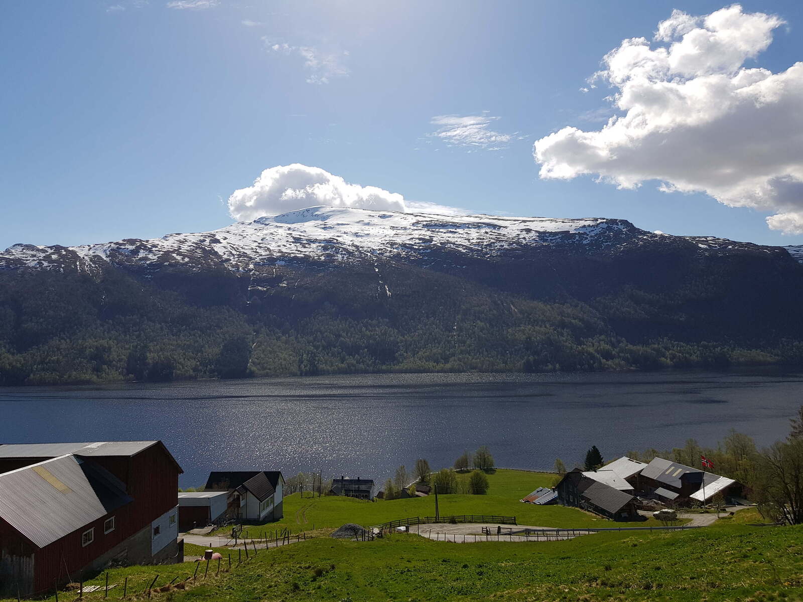 Solheim village by Storefjorden lake in Hyen