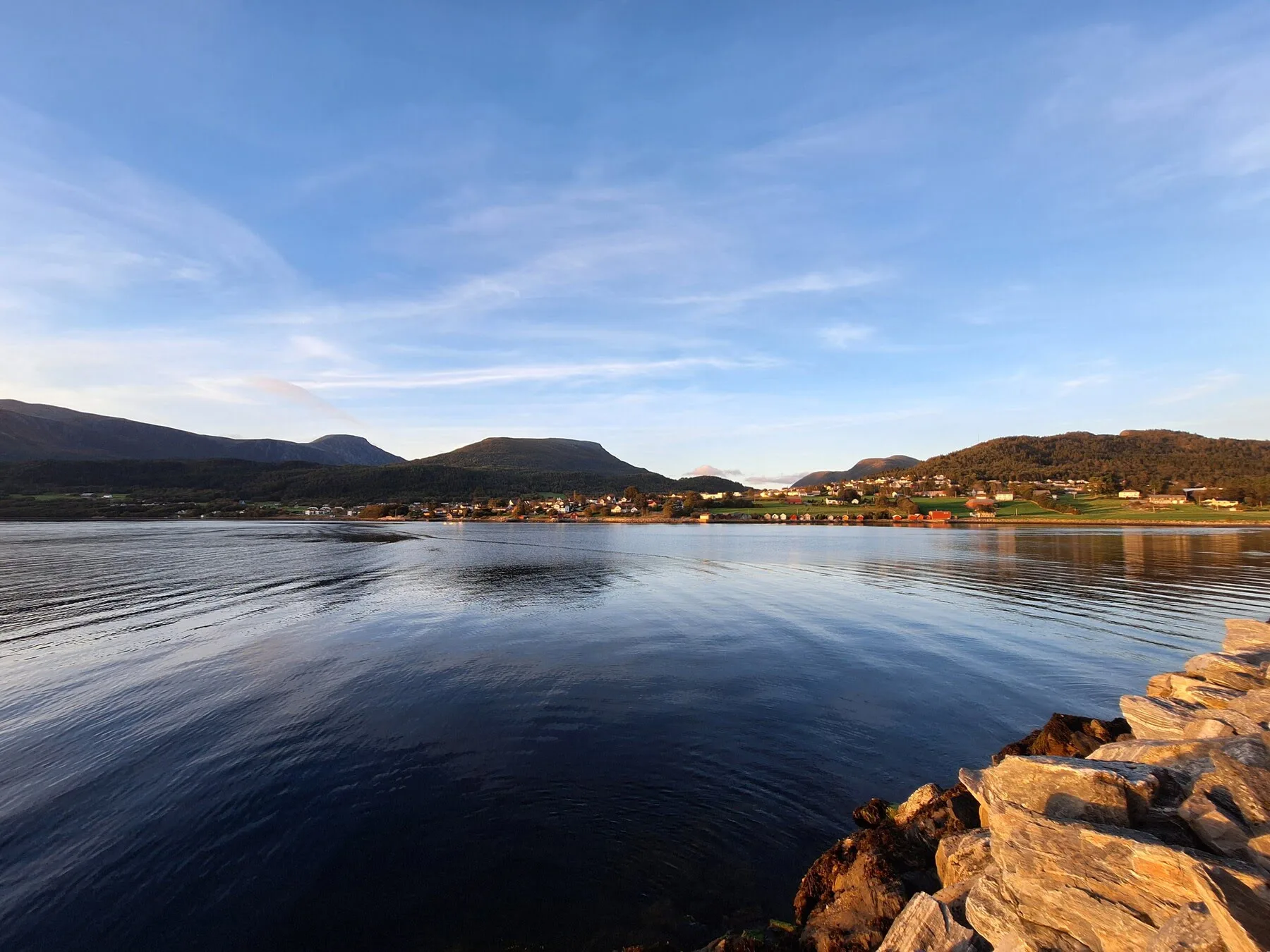 Tennfjordneset headland